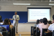 Eduardo Palmer, professor del Florida College of Law, FIU - Foto: A.COSTA (UIB)