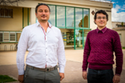 Los investigadores Julien Javaloyes e Ignacio Ortega. Foto: A.Costa/UIB