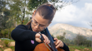 La violoncellista Rebeca Montn interpretant la pea musical El Chant de Menestrel, de Glazunov - FOTO: A.Costa/UIB