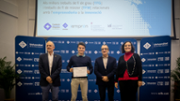 Tercer premi: Carlos Veny: Aplicaci en realitat virtual de muntatge d?ordinadors - FOTO: A.Costa/UIB