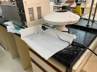 laboratori.jpeg