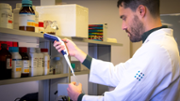 Investigador del grup de recerca en Neurobiologia Cellular de la UIB - Foto: A.COSTA/UIB