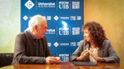 Acte de renovaci del conveni de collaboraci: el doctor Maurici Mus (UIB) i la senyora Mara Jos Sastre (COIBA) - Foto: A.Costa/UIB